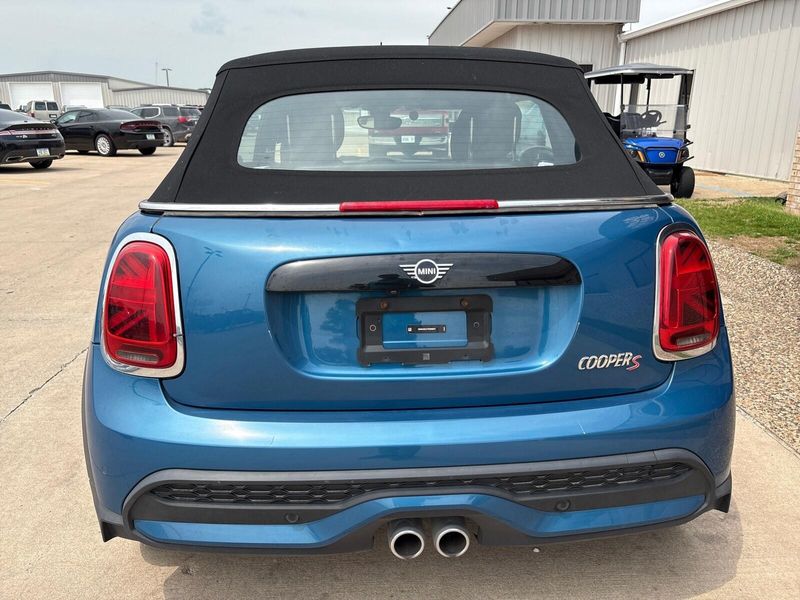 2024 MINI Convertible Cooper SImage 8