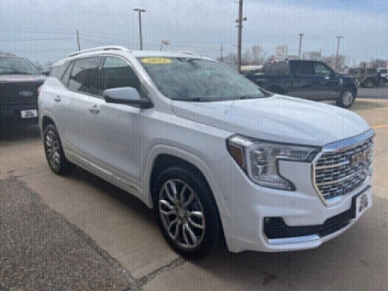 2022 GMC Terrain DenaliImage 8