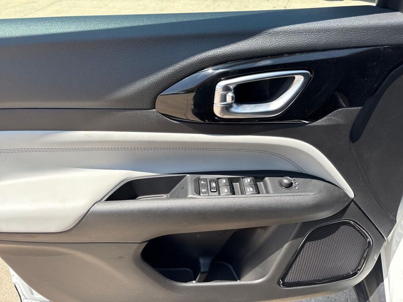 2025 Jeep Compass Limited 4x4Image 13