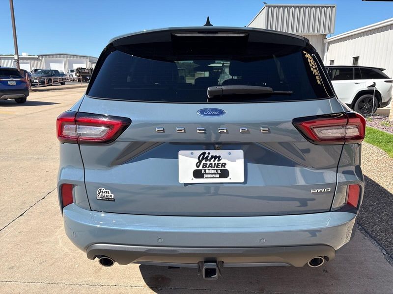 Used 2023 Ford Escape ST-Line EliteImage 9