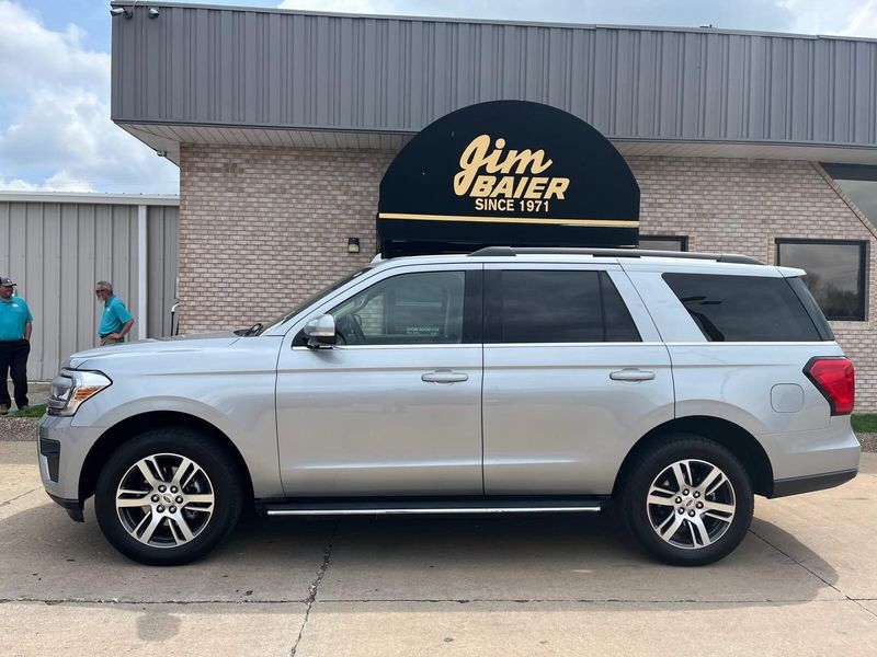 2022 Ford Expedition XLTImage 2