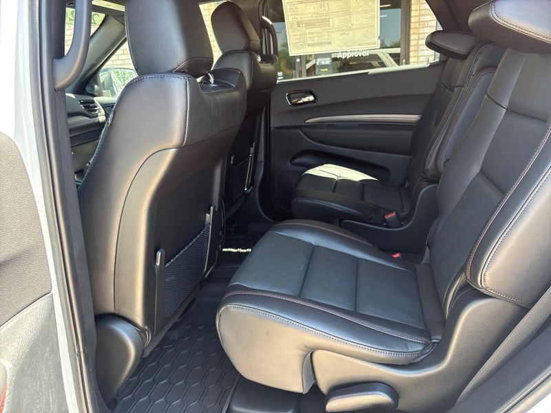 New 2026 Dodge Durango Gt Plus Awd Hemi V8Image 4