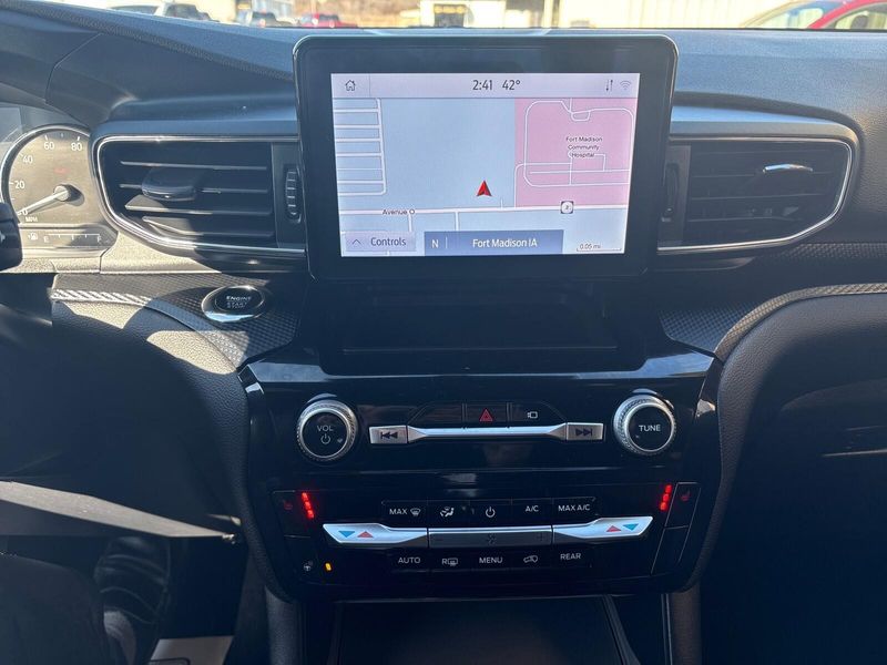 Used 2023 Ford Explorer ST-LineImage 25