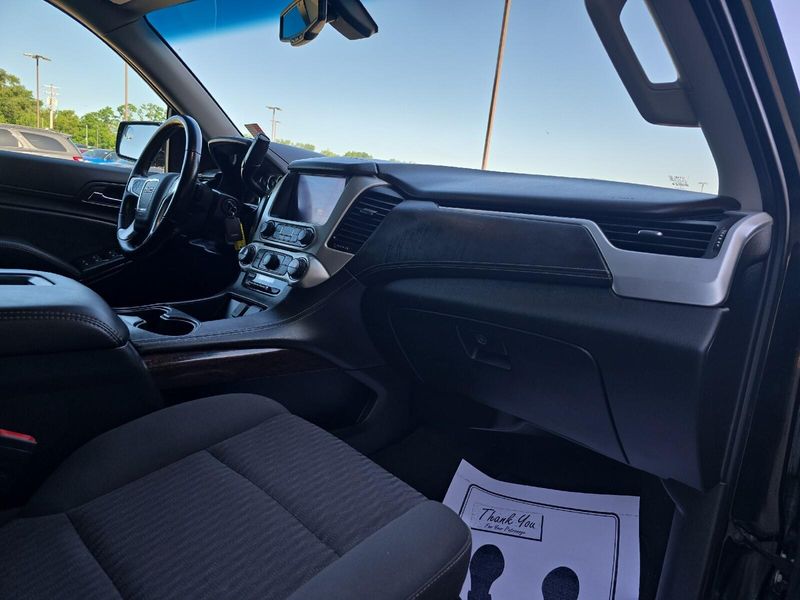 2019 GMC Yukon SLEImage 12