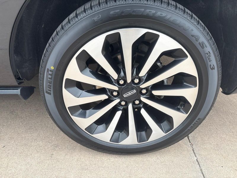 2022 Lincoln Navigator ReserveImage 15