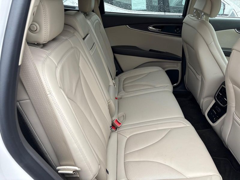 2019 Lincoln Nautilus SelectImage 5
