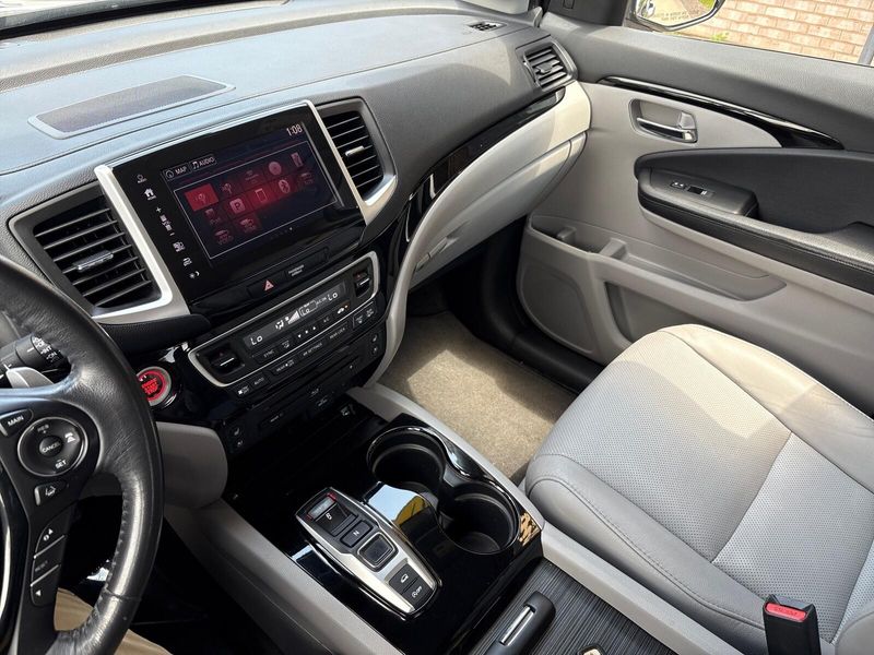 Used 2017 Honda Pilot EliteImage 22