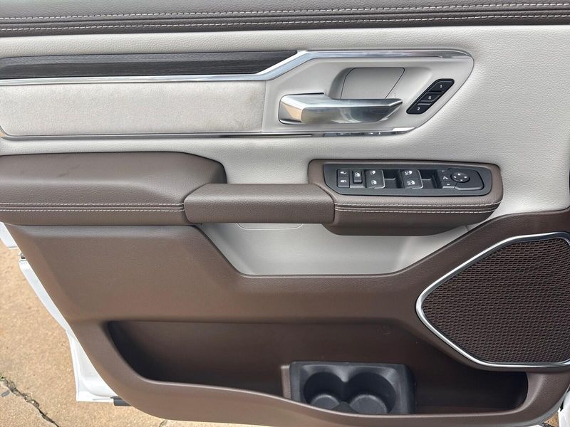 New 2027 RAM 1500 Laramie Crew Cab 4x4 5