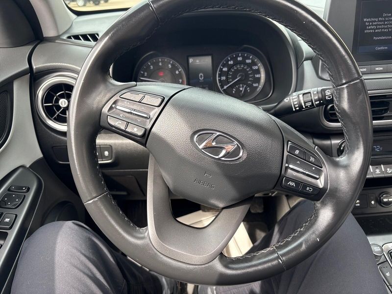 Used 2022 Hyundai Kona SELImage 14