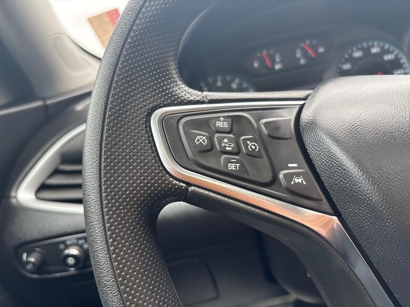 Used 2024 Chevrolet Malibu LTImage 15