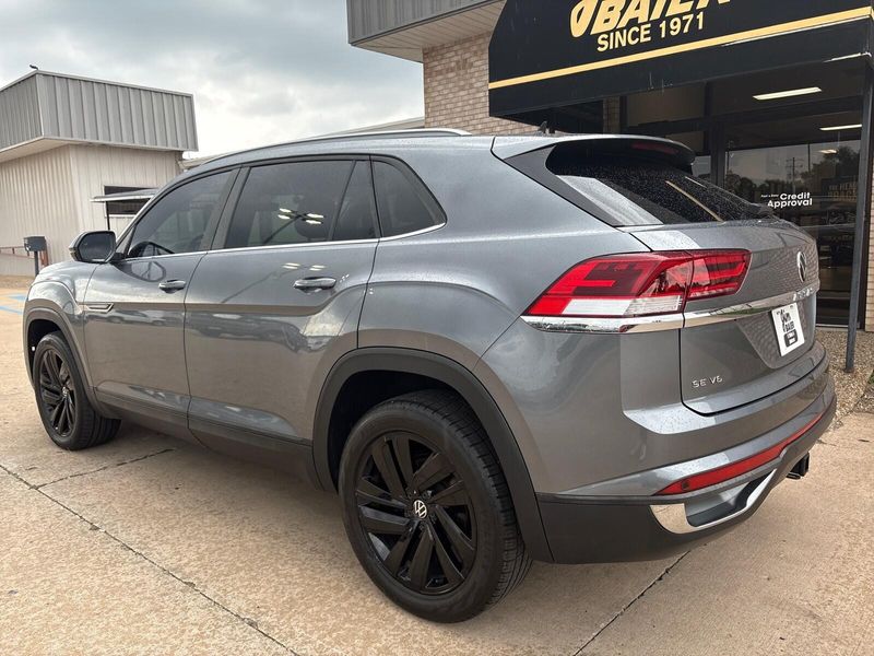 Used 2021 Volkswagen Atlas Cross Sport 3.6L V6 SE w/TechnologyImage 11