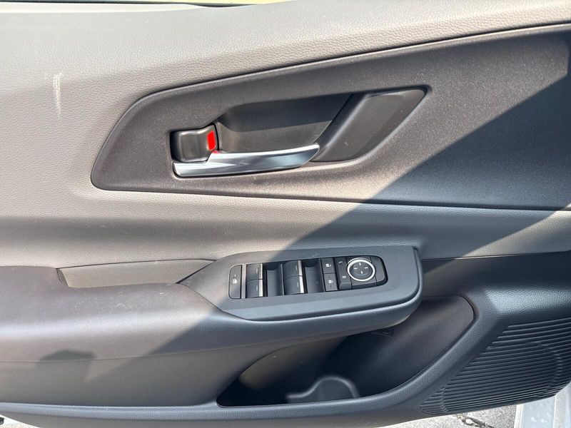 2024 Toyota Prius XLEImage 13