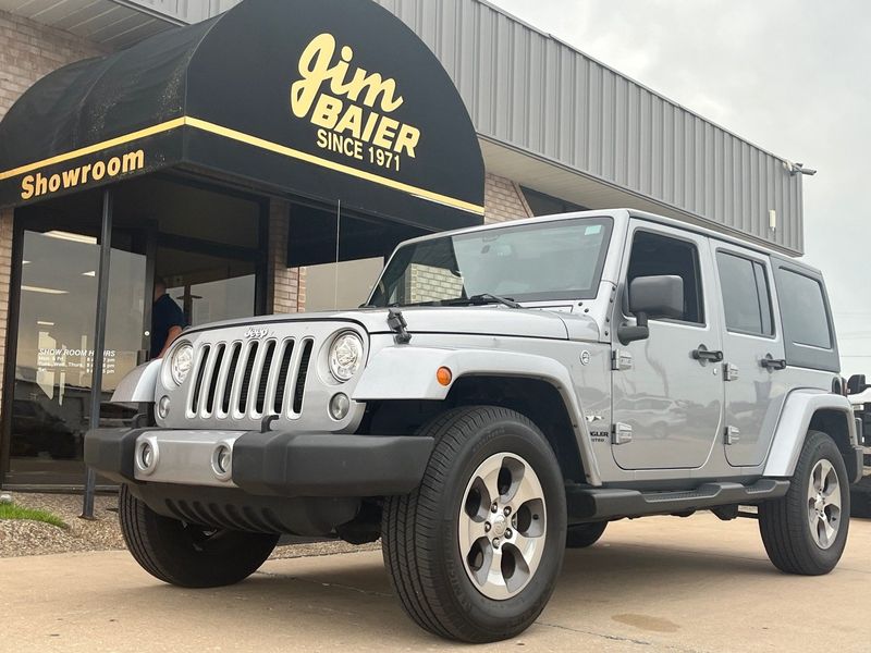 2017 Jeep Wrangler Unlimited SaharaImage 1