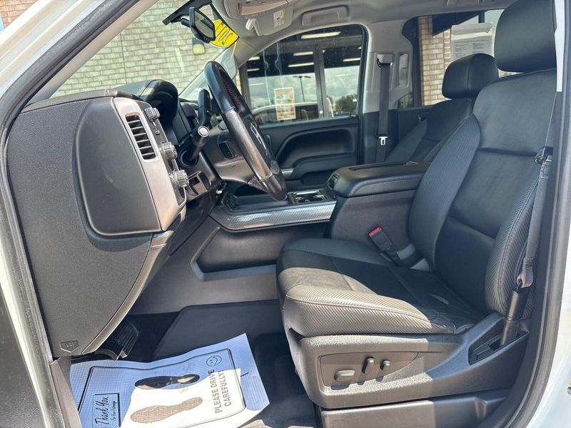Used 2017 GMC Sierra 1500 SLTImage 3