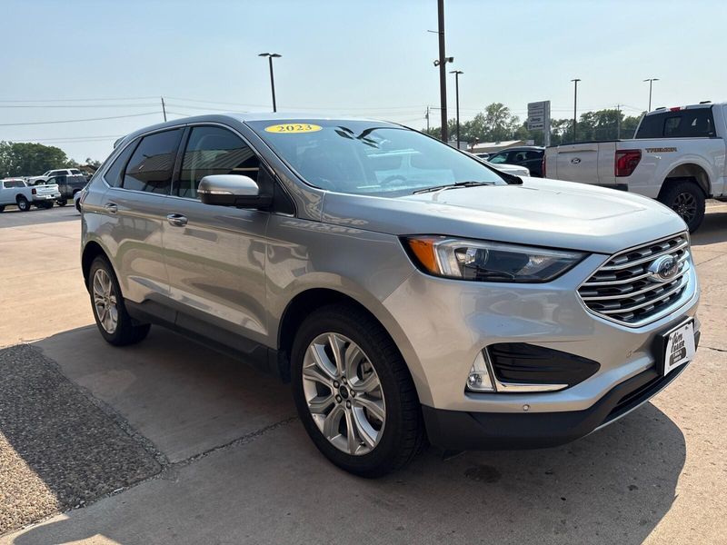 2023 Ford Edge TitaniumImage 7