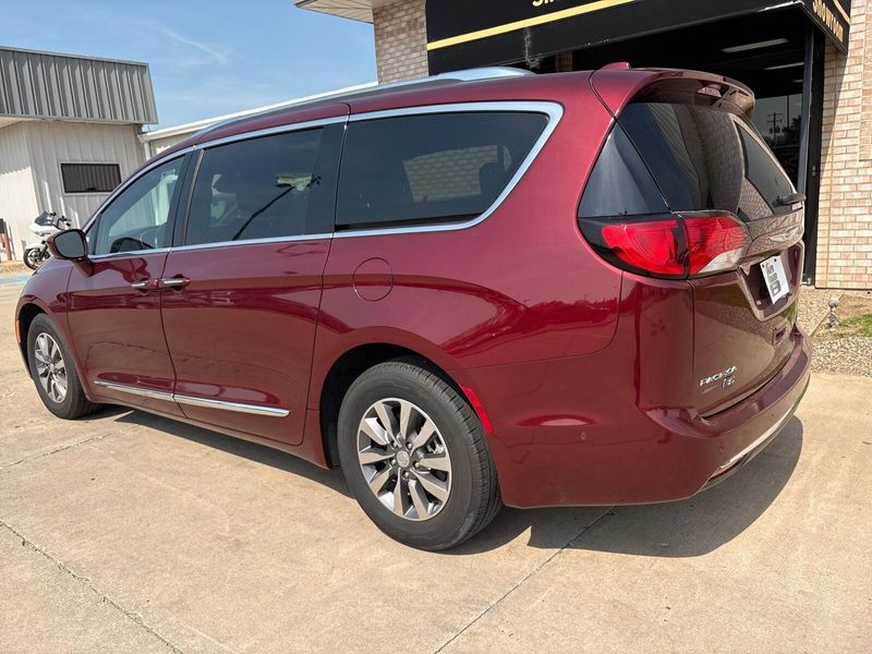 2020 Chrysler Pacifica Touring L PlusImage 11