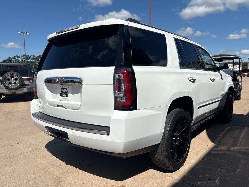 Used 2017 GMC Yukon DenaliImage 14