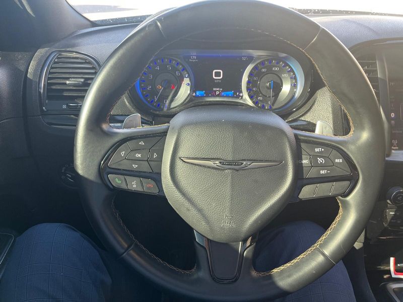 2016 Chrysler 300 300SImage 13