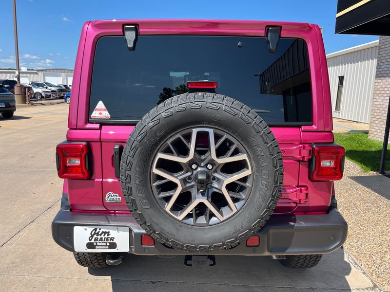 2024 Jeep Wrangler 4-door SaharaImage 9