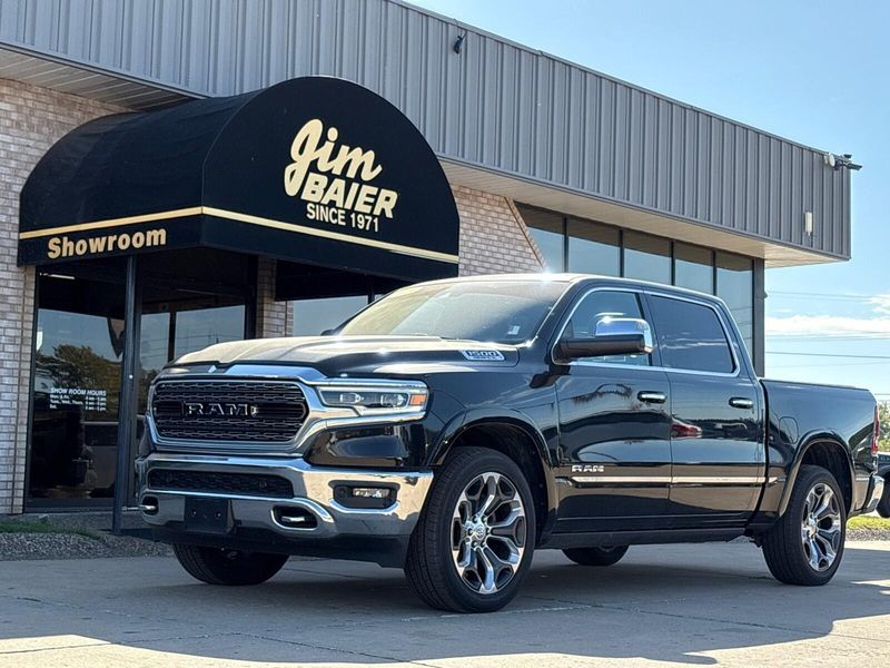 Used 2019 RAM 1500 LimitedImage 1