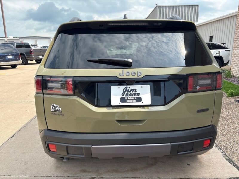 New 2026 Jeep Cherokee Overland 4x4Image 11
