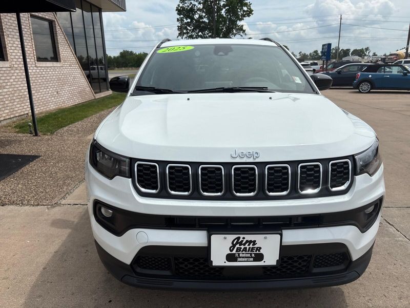 2025 Jeep Compass Latitude 4x4Image 6