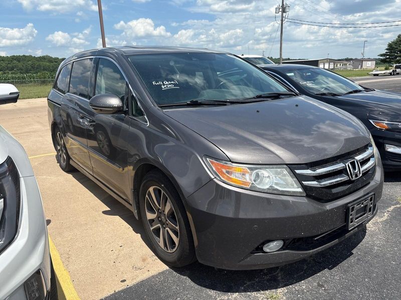 2014 Honda Odyssey TouringImage 3