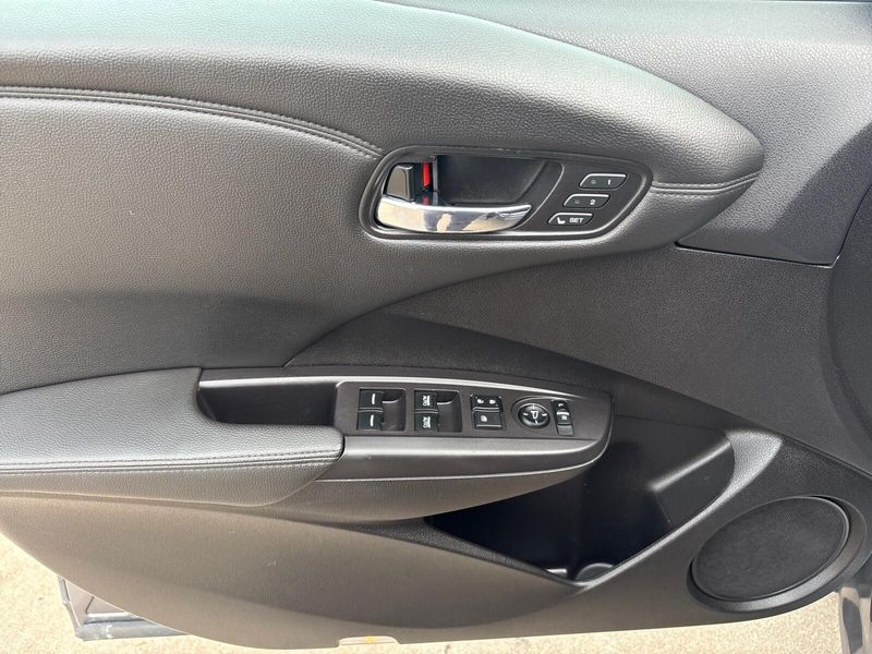 2017 Acura RDX w/Advance PkgImage 12