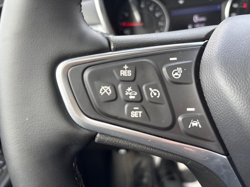 Used 2023 Chevrolet Equinox LTImage 16