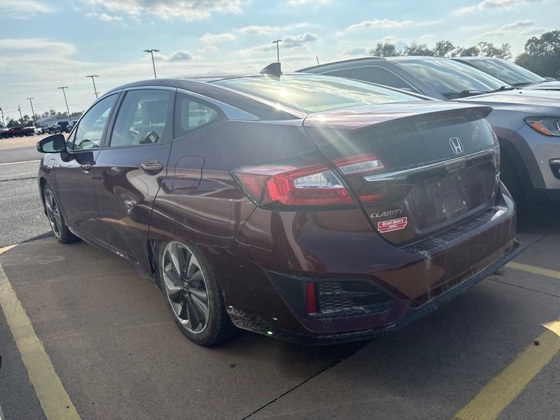 Used 2018 Honda Clarity Plug-In Hybrid TouringImage 8