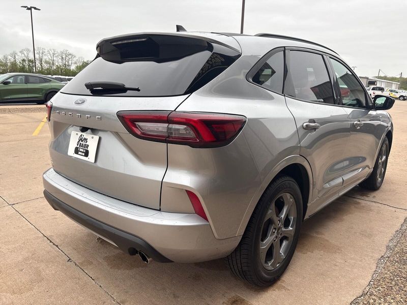 Used 2023 Ford Escape ST-LineImage 8