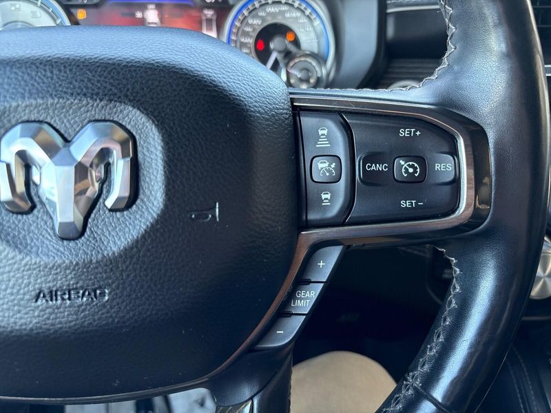 Used 2019 RAM 1500 LimitedImage 19