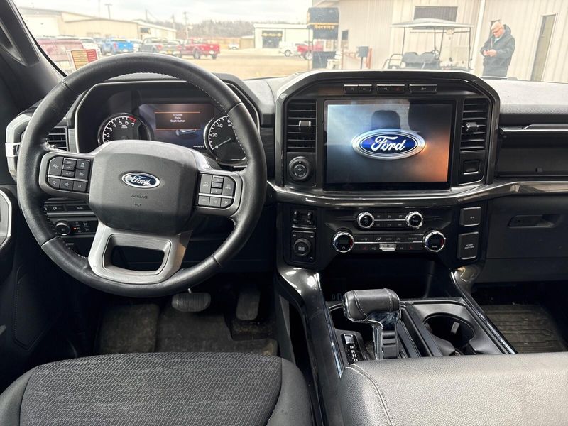 Used 2021 Ford F-150 XLTImage 4