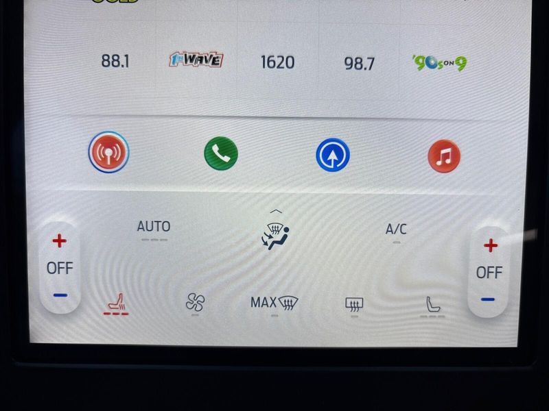 Used 2024 Ford Edge SELImage 21