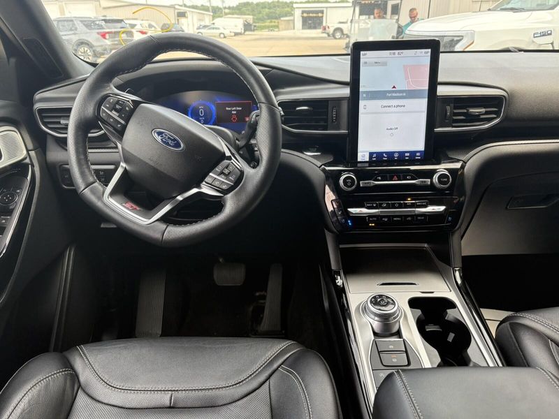 Used 2022 Ford Explorer STImage 7