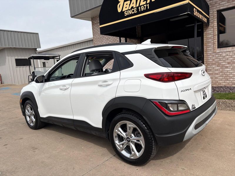 Used 2022 Hyundai Kona SELImage 11