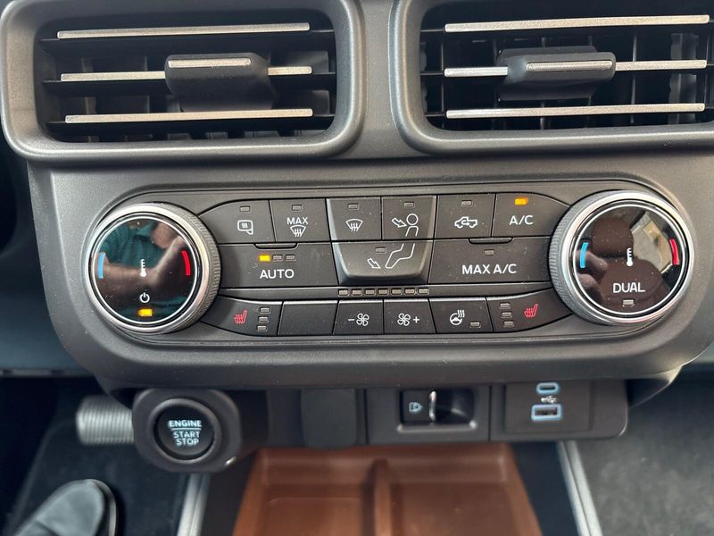 Used 2023 Ford Maverick LariatImage 19