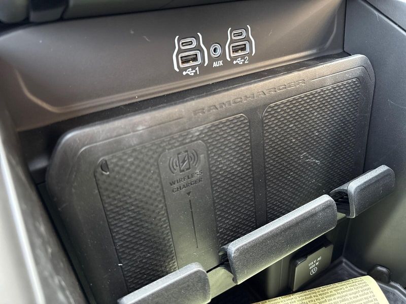 2025 RAM 1500 Big Horn Crew Cab 4x4 5
