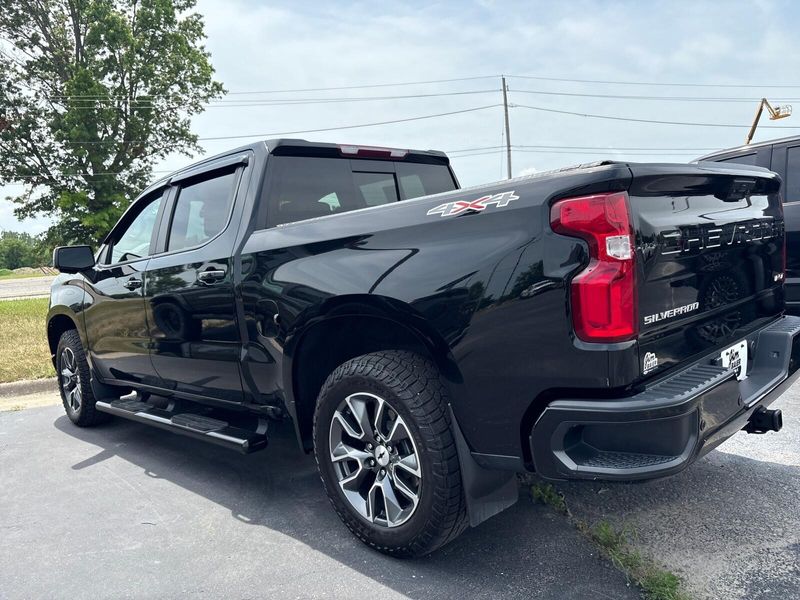 Used 2024 Chevrolet Silverado 1500 RSTImage 25