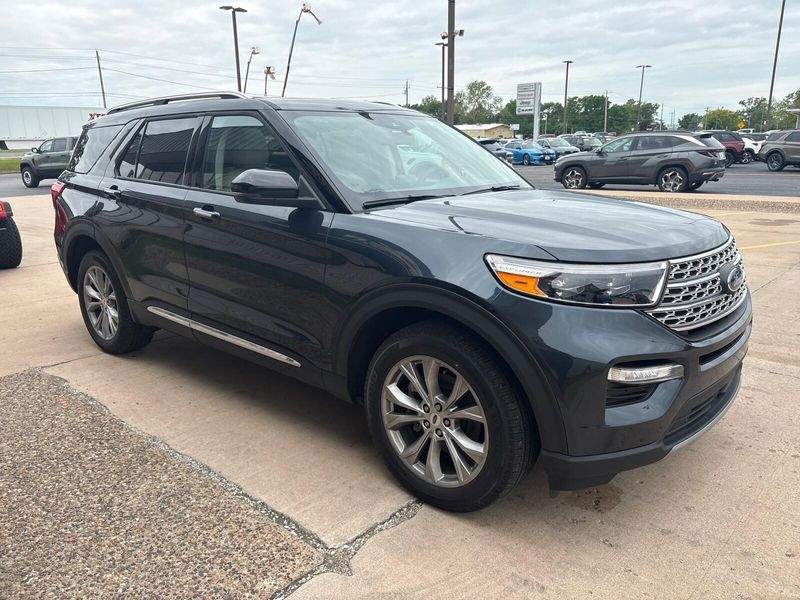Used 2023 Ford Explorer LimitedImage 9