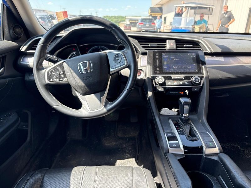 2018 Honda Civic EX-LImage 5
