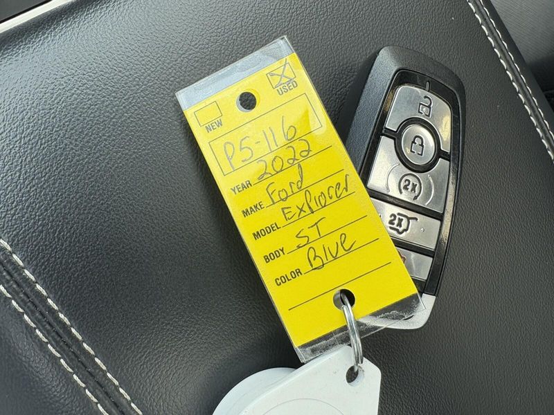 Used 2022 Ford Explorer STImage 26