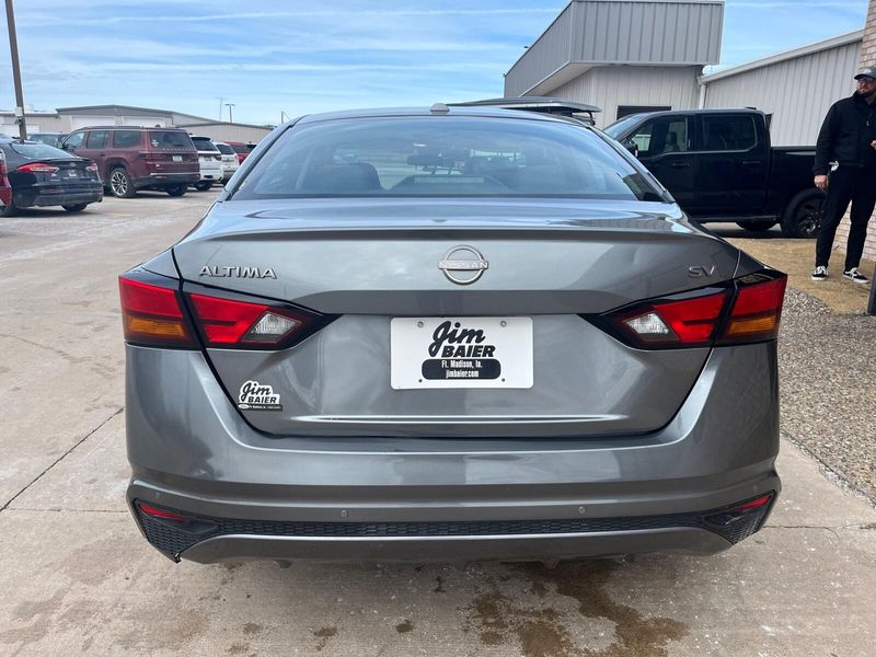 2023 Nissan Altima 2.5 SVImage 9