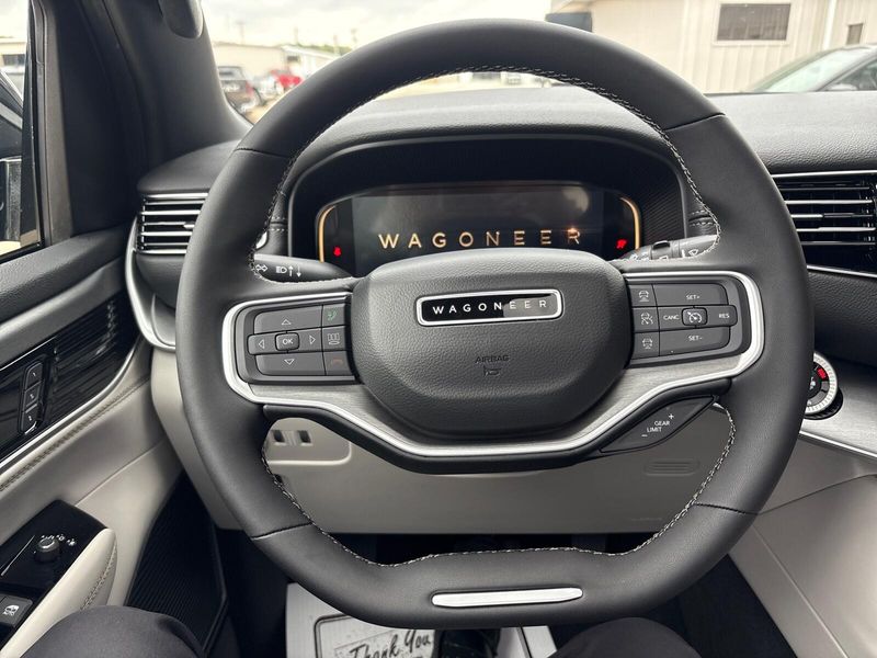 2025 Jeep Wagoneer Series IIImage 17