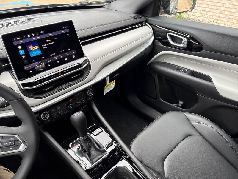 New 2026 Jeep Compass Limited 4x4Image 15