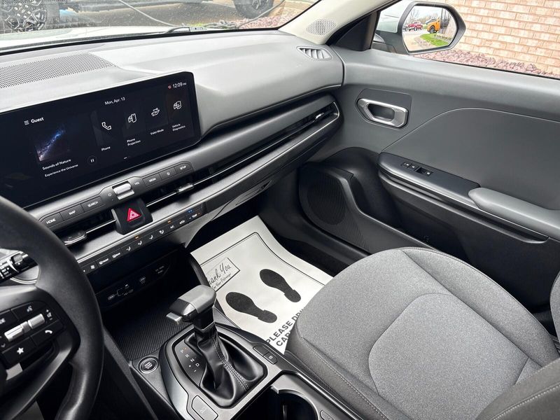 Used 2025 Kia K4 LXImage 16