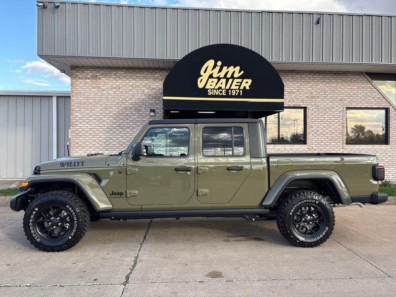 New 2026 Jeep Gladiator Willys 4x4Image 2