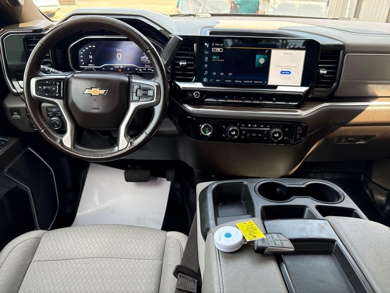 Used 2022 Chevrolet Silverado 1500 LTImage 5