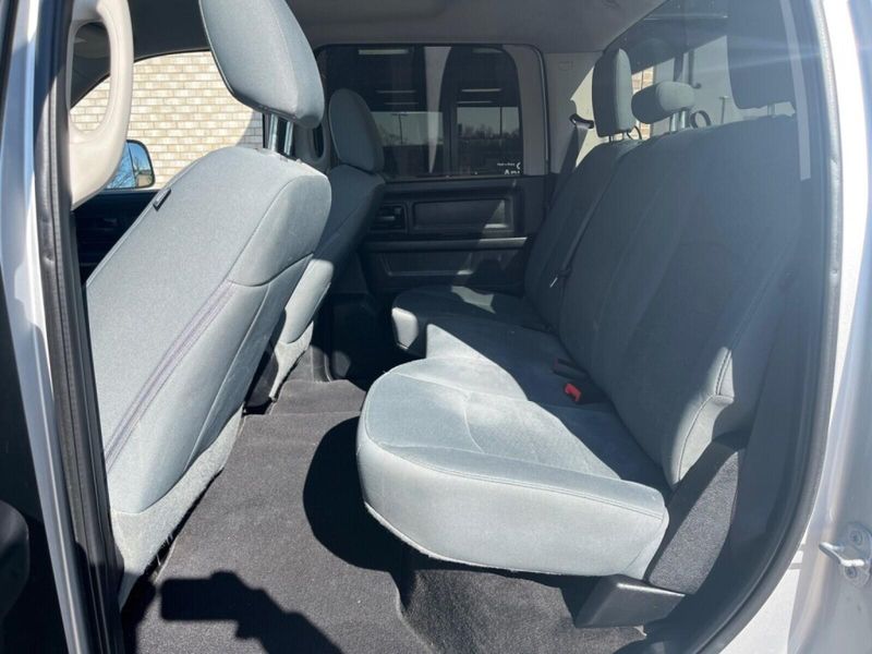 2017 RAM 2500 TradesmanImage 4