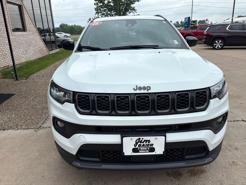 2025 Jeep Compass Latitude 4x4Image 6